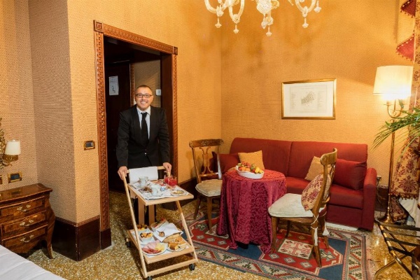 Hotel Al Ponte Dei Sospiri image 14